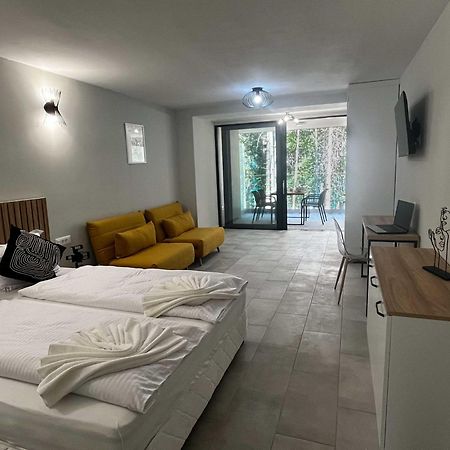 Aparthotel Teracite Varna Esterno foto
